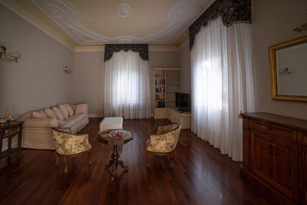 B&B Matteotti Luxury Home Vignola  Extérieur photo